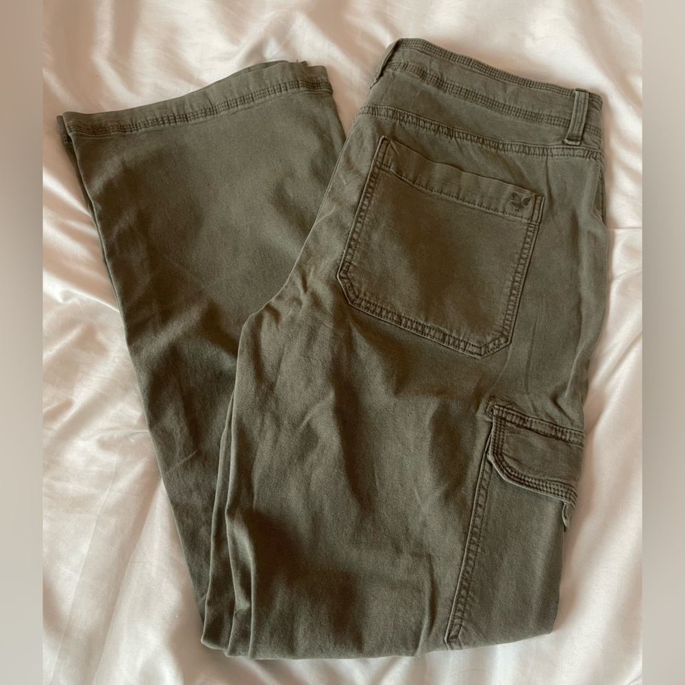 American Eagle Cargo Pants